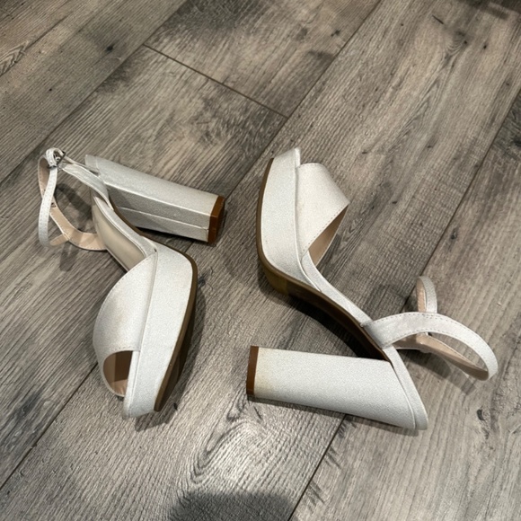 Benjamin Walk Whitta White Platform Heels 8M Wedding - Picture 5 of 6